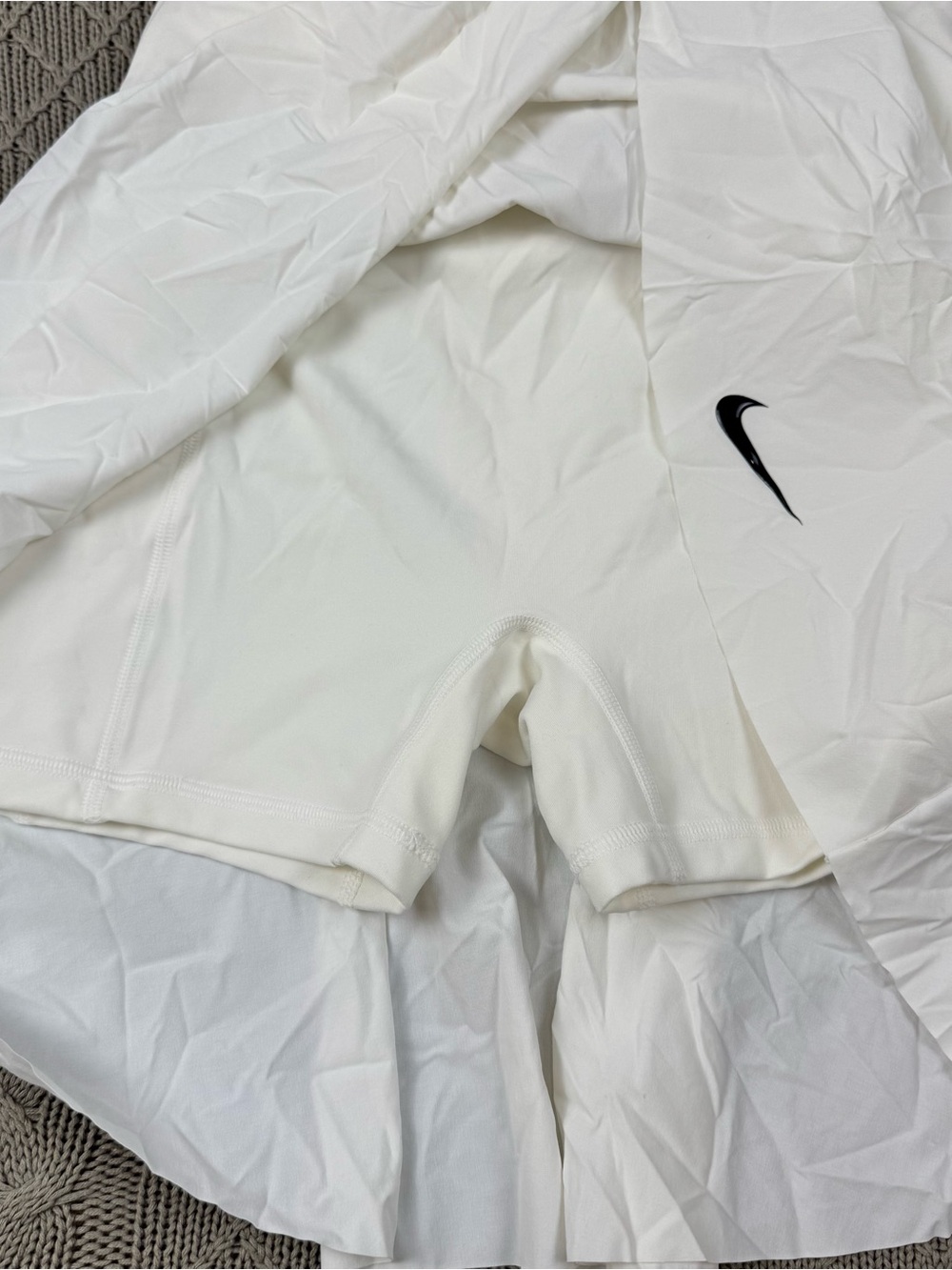 Nike White Pleated Golf/Tennis Skort with Black Swoosh XS - Picture 5 of 13